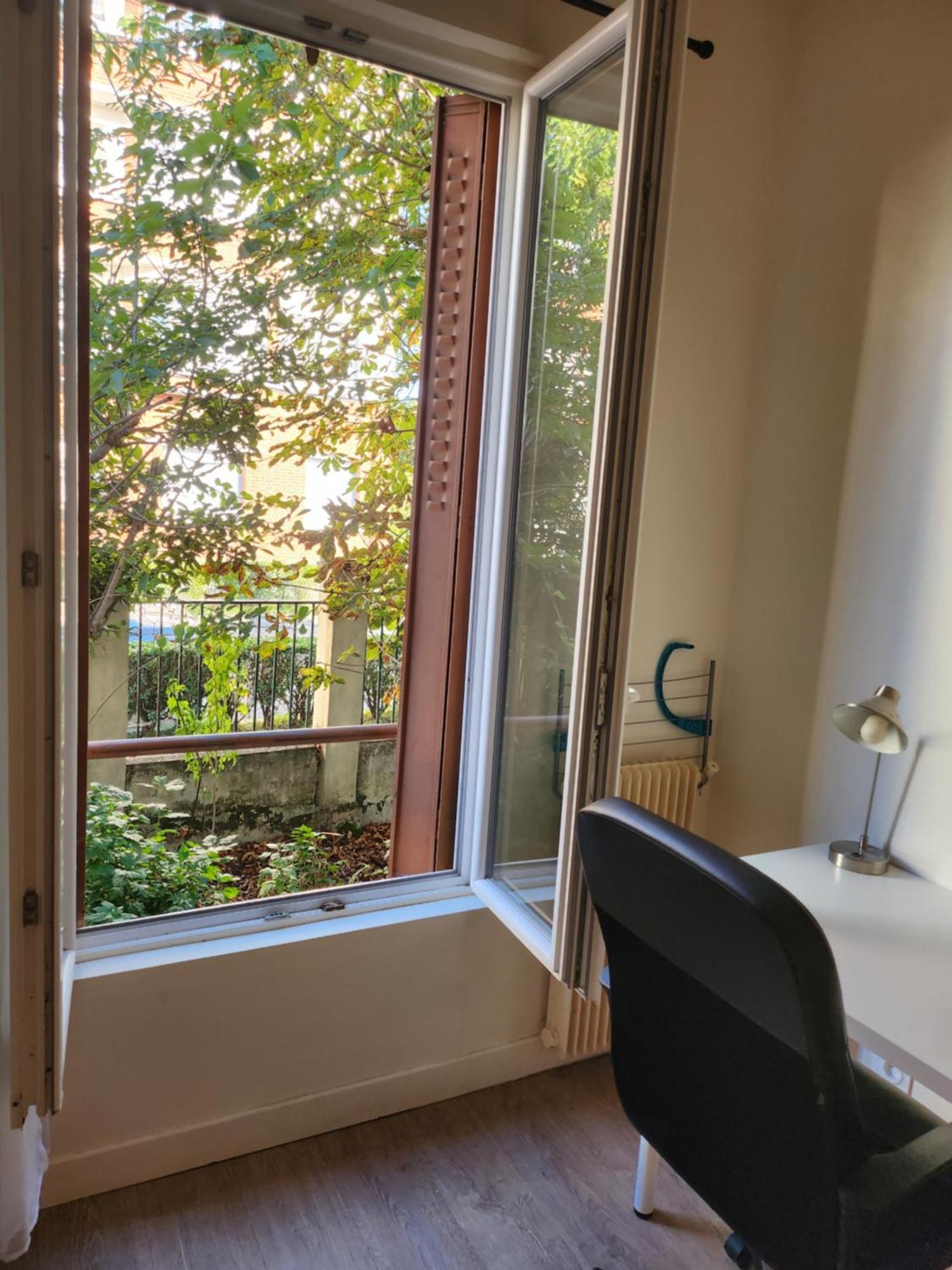 Chambre Dans Une Maison Partagee Neuilly sur Marne Bagian luar foto